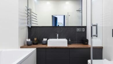 Maximizing Small Bathroom Spaces on a Budget